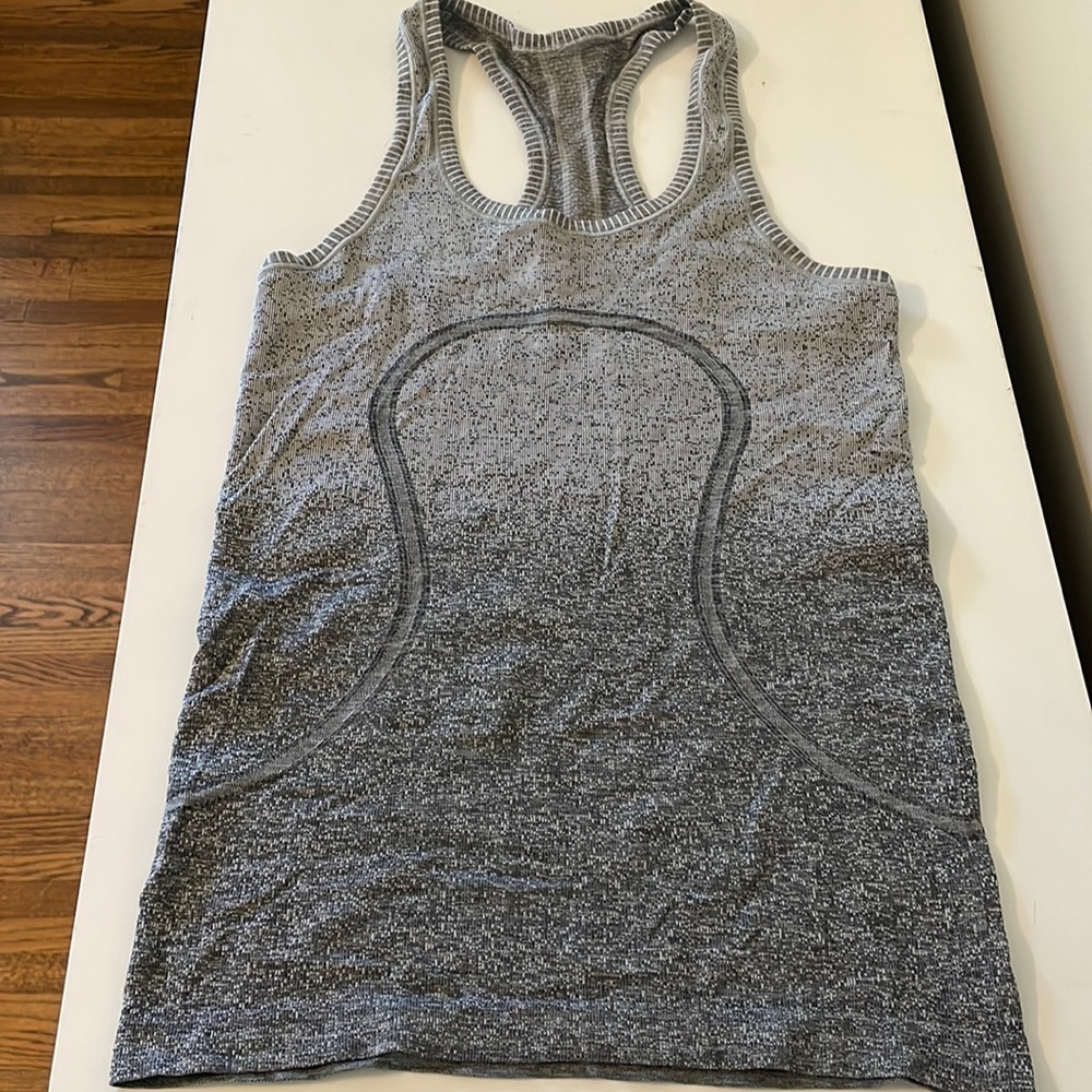 Lululemon Swiftly racerback tank
